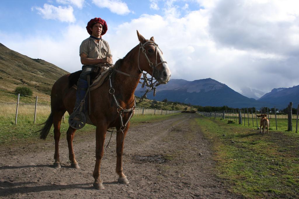 Estancia Nibepo Aike Colonia Francisco Perito Moreno エクステリア 写真